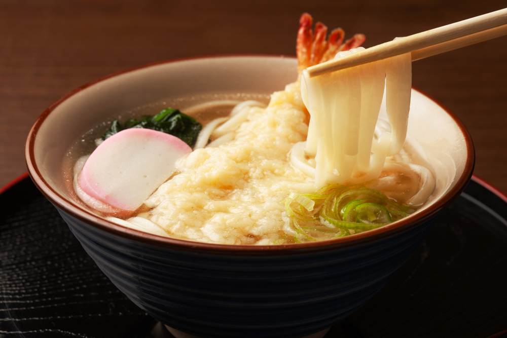 Shrimp,Tenpura,On,Japanese,Pasta,udon