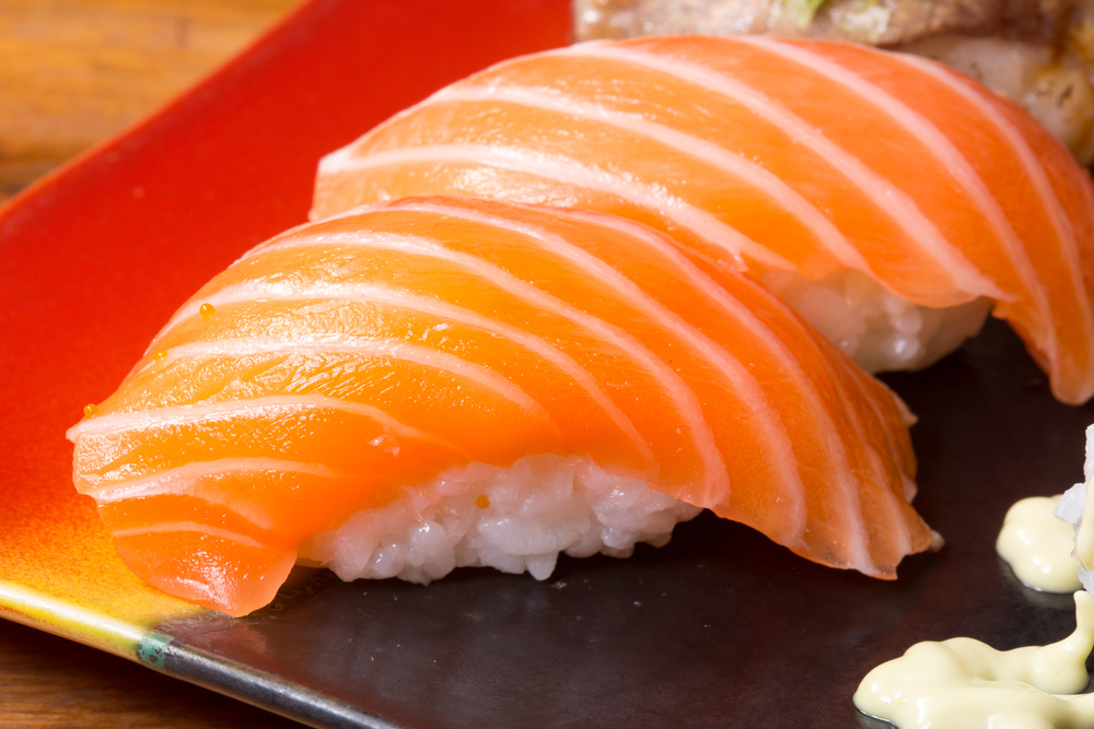 Assorted,Japanese,Sushi,On,A,Wooden,Plate